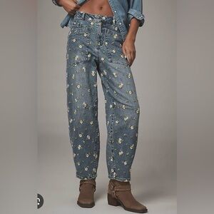 Like NEW. Avec Les Filles High Rise Barrell Jeans   Size 24